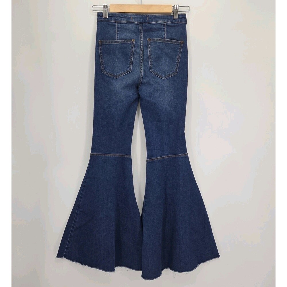 Free People We The Free Just Float On Flare Jeans Dark Wash Size 24x31 BOHO - Picture 3 of 5